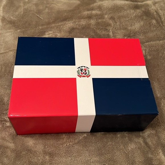 New mens size 10.5 Nike Air Max 95 PRM Dominican Republic RARE FIND - Picture 8 of 8